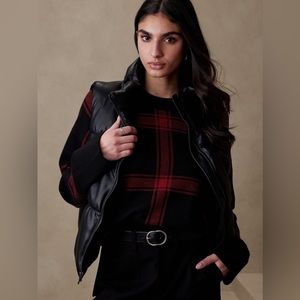 NWT Banana Republic Crew-Neck Red Chakra Sweater - Size M